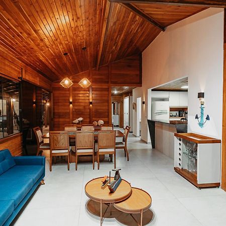 Casadecastelhanos, Quadra Do Mar De Castelhanos, 4 Suites Com Ar, Churrasqueira, Piscina, Hidromassagem, Cozinha Integrada Gourmet Ideal Para Familia E Amigos Anchieta  Esterno foto
