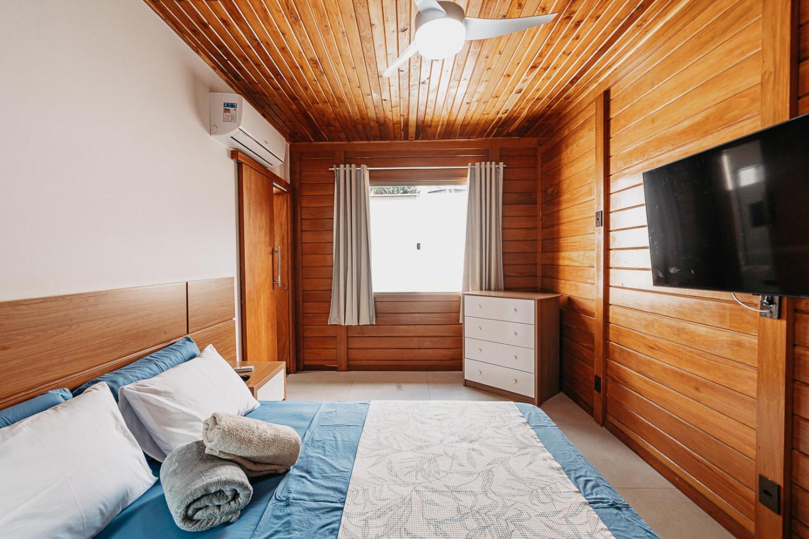 Casadecastelhanos, Quadra Do Mar De Castelhanos, 4 Suites Com Ar, Churrasqueira, Piscina, Hidromassagem, Cozinha Integrada Gourmet Ideal Para Familia E Amigos Anchieta  Esterno foto