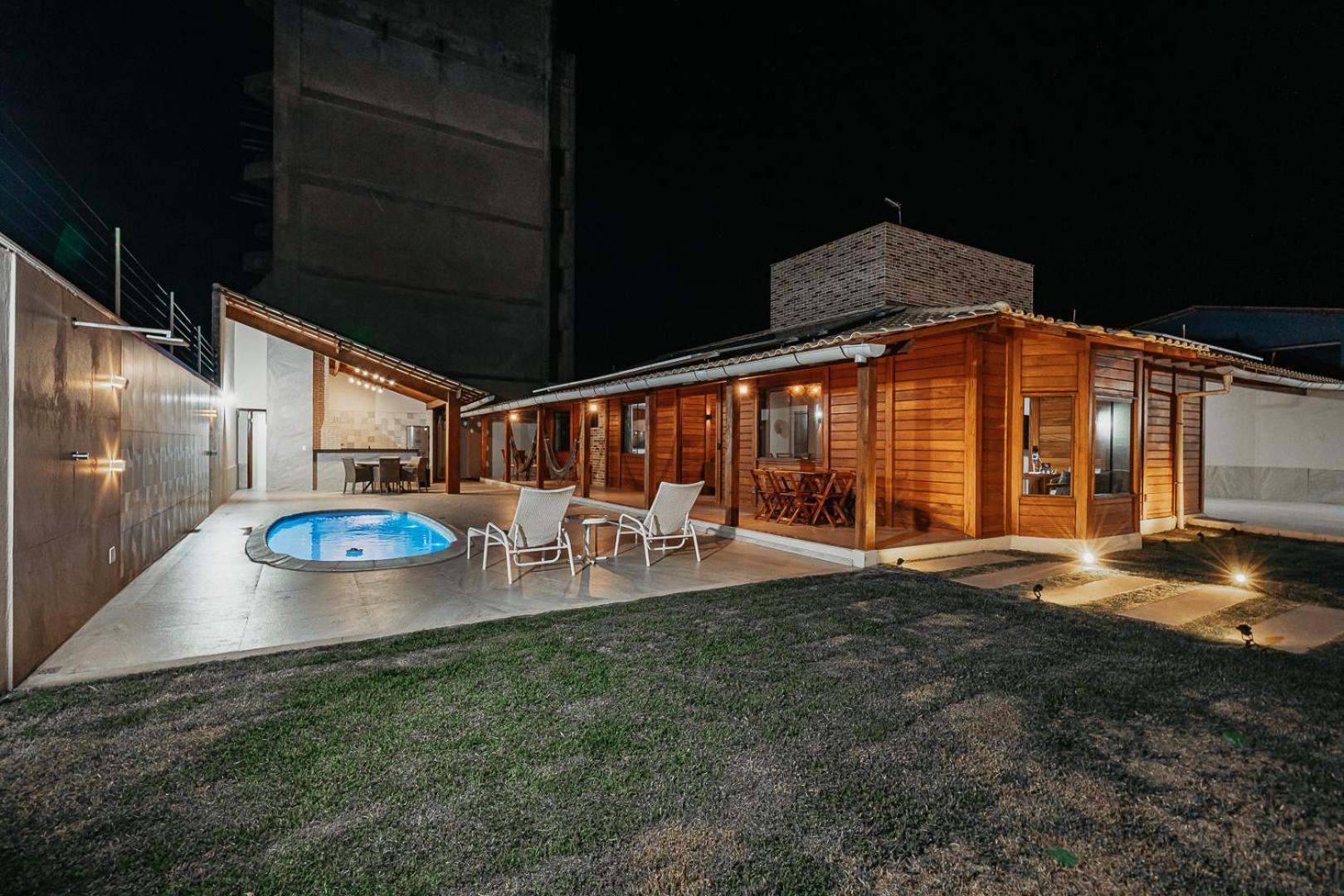 Casadecastelhanos, Quadra Do Mar De Castelhanos, 4 Suites Com Ar, Churrasqueira, Piscina, Hidromassagem, Cozinha Integrada Gourmet Ideal Para Familia E Amigos Anchieta  Esterno foto