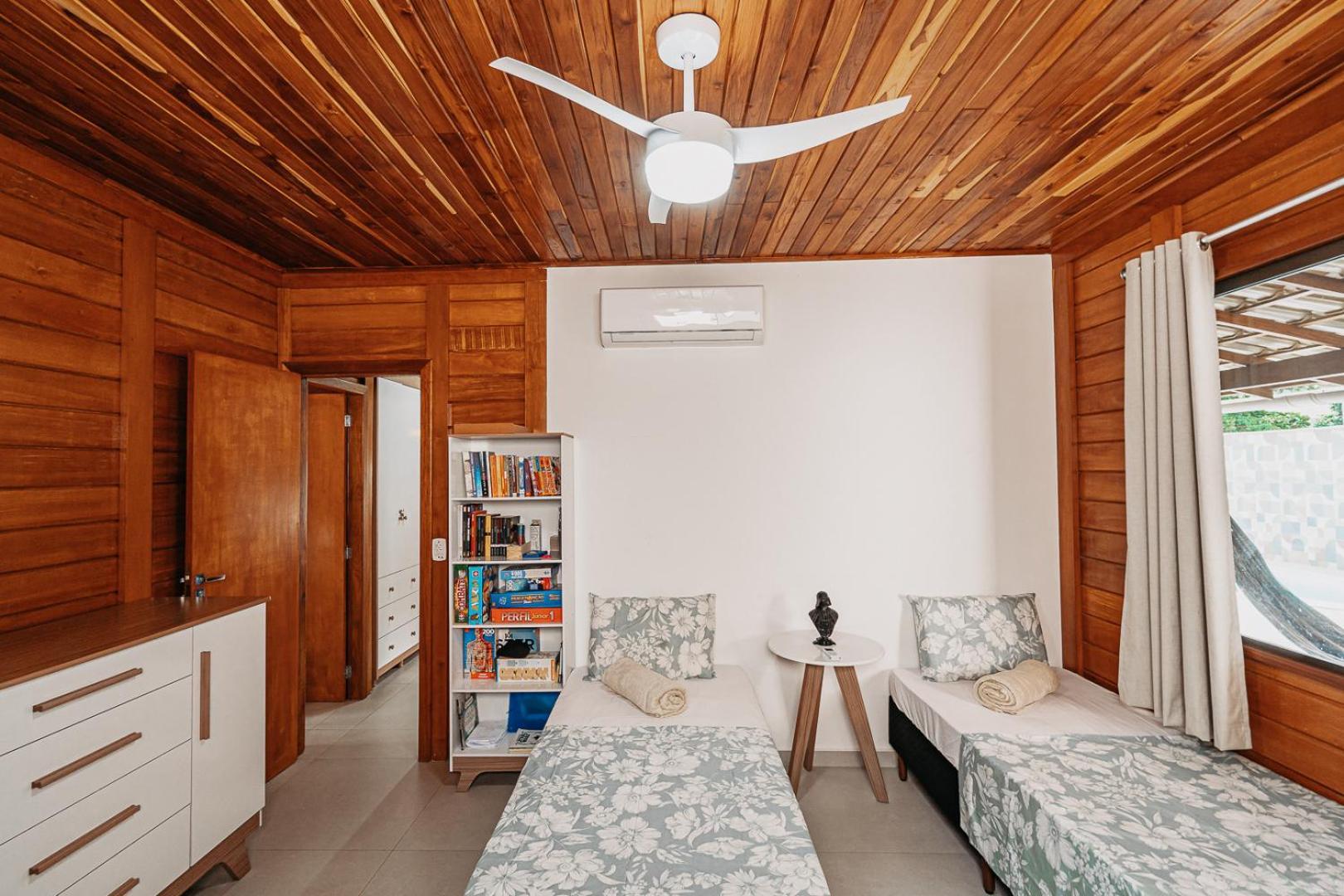 Casadecastelhanos, Quadra Do Mar De Castelhanos, 4 Suites Com Ar, Churrasqueira, Piscina, Hidromassagem, Cozinha Integrada Gourmet Ideal Para Familia E Amigos Anchieta  Esterno foto