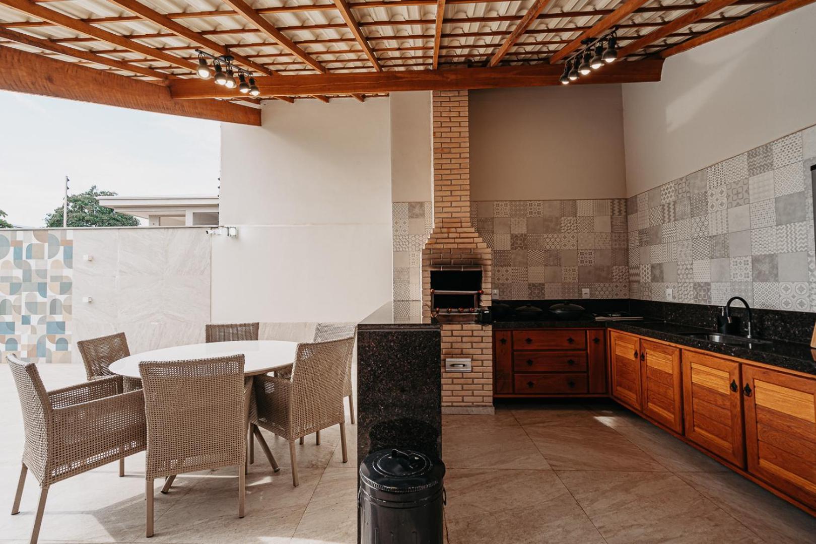 Casadecastelhanos, Quadra Do Mar De Castelhanos, 4 Suites Com Ar, Churrasqueira, Piscina, Hidromassagem, Cozinha Integrada Gourmet Ideal Para Familia E Amigos Anchieta  Esterno foto