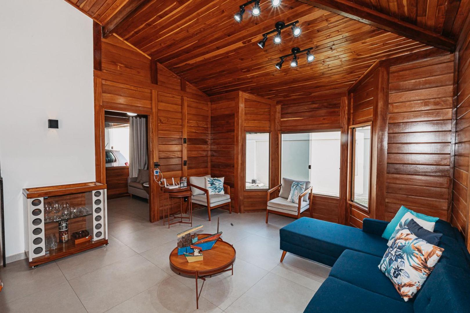 Casadecastelhanos, Quadra Do Mar De Castelhanos, 4 Suites Com Ar, Churrasqueira, Piscina, Hidromassagem, Cozinha Integrada Gourmet Ideal Para Familia E Amigos Anchieta  Esterno foto